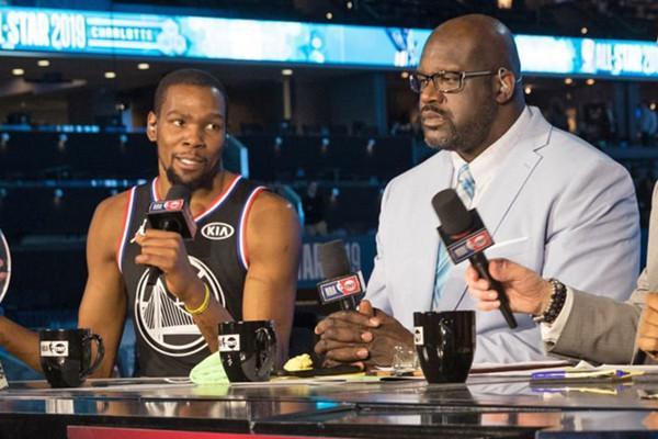 内的带领下 内的带领下